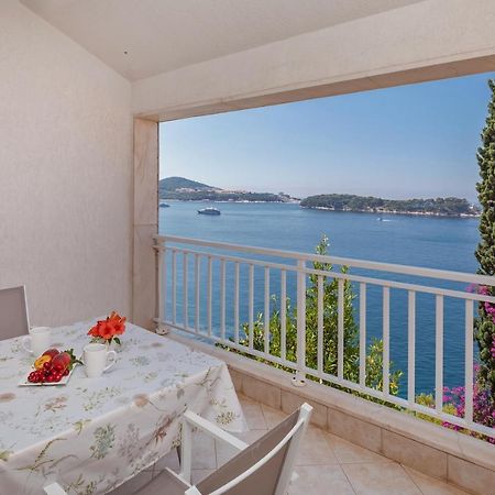 Charming Seafront Stay At Villa Mara Dubrovnik Bagian luar foto