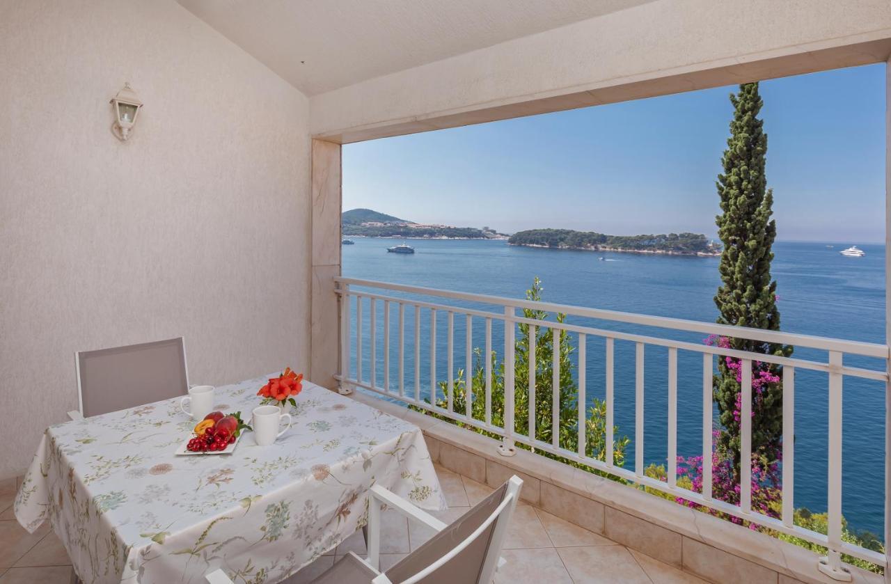 Charming Seafront Stay At Villa Mara Dubrovnik Bagian luar foto